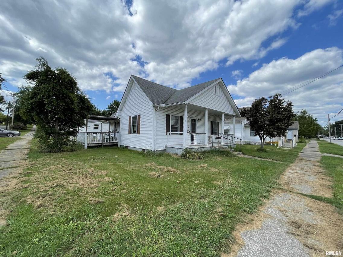 1001 Catherine St., Metropolis, IL 62960