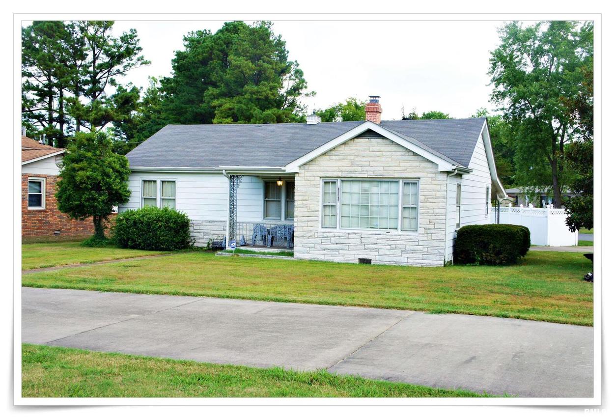 1101 W 10th St., Metropolis, IL 62960