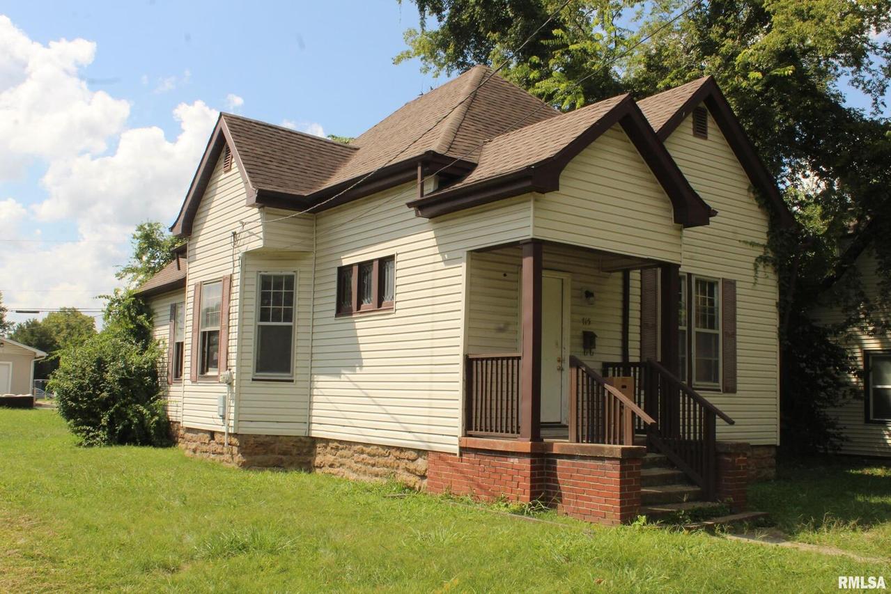 715 North St., Murphysboro, IL 62966