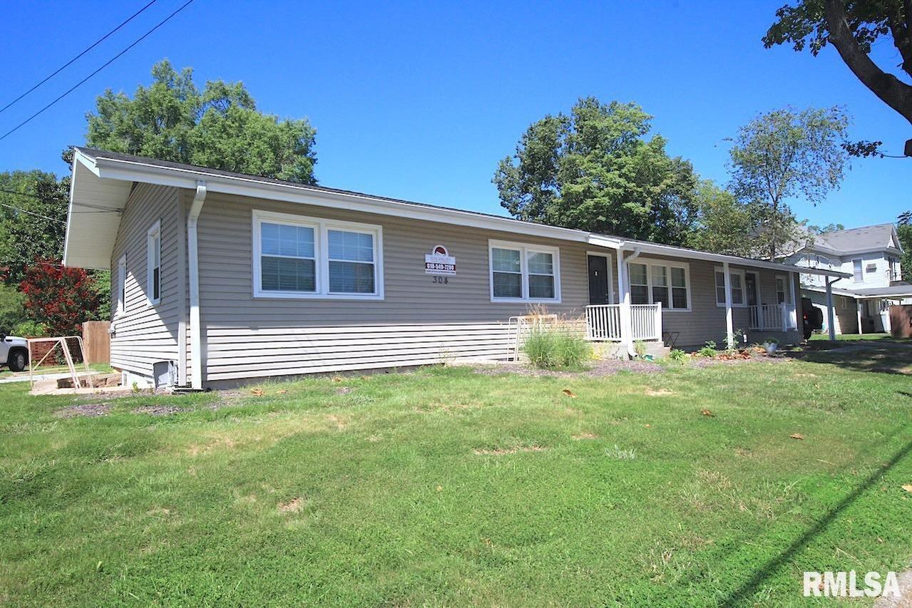 304 S Poplar St., Carbondale, IL 62901