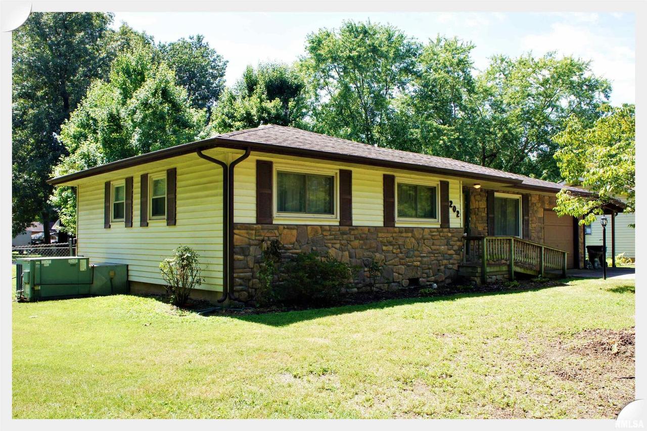 202 E 19th St., Metropolis, IL 62960