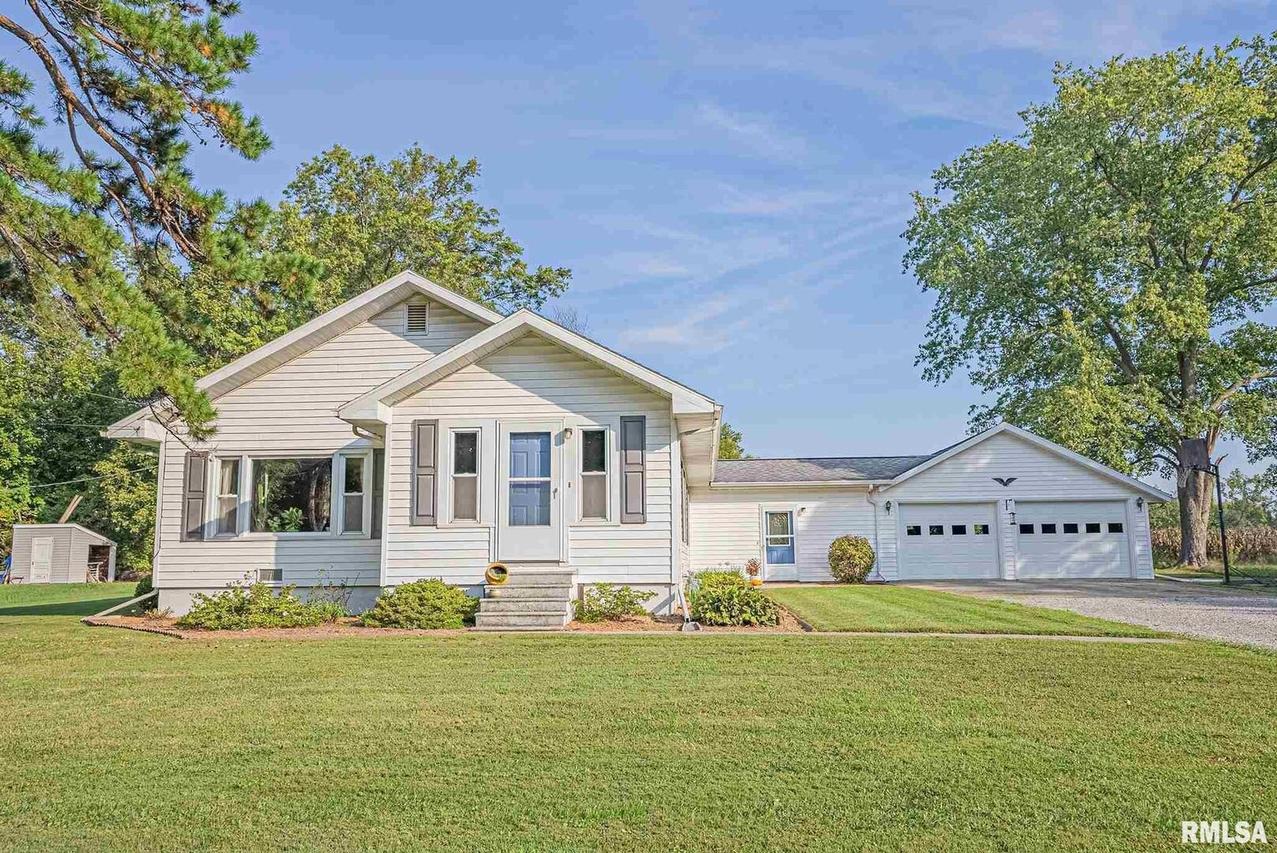 132 Hickory Grove Ln., Salem, IL 62881