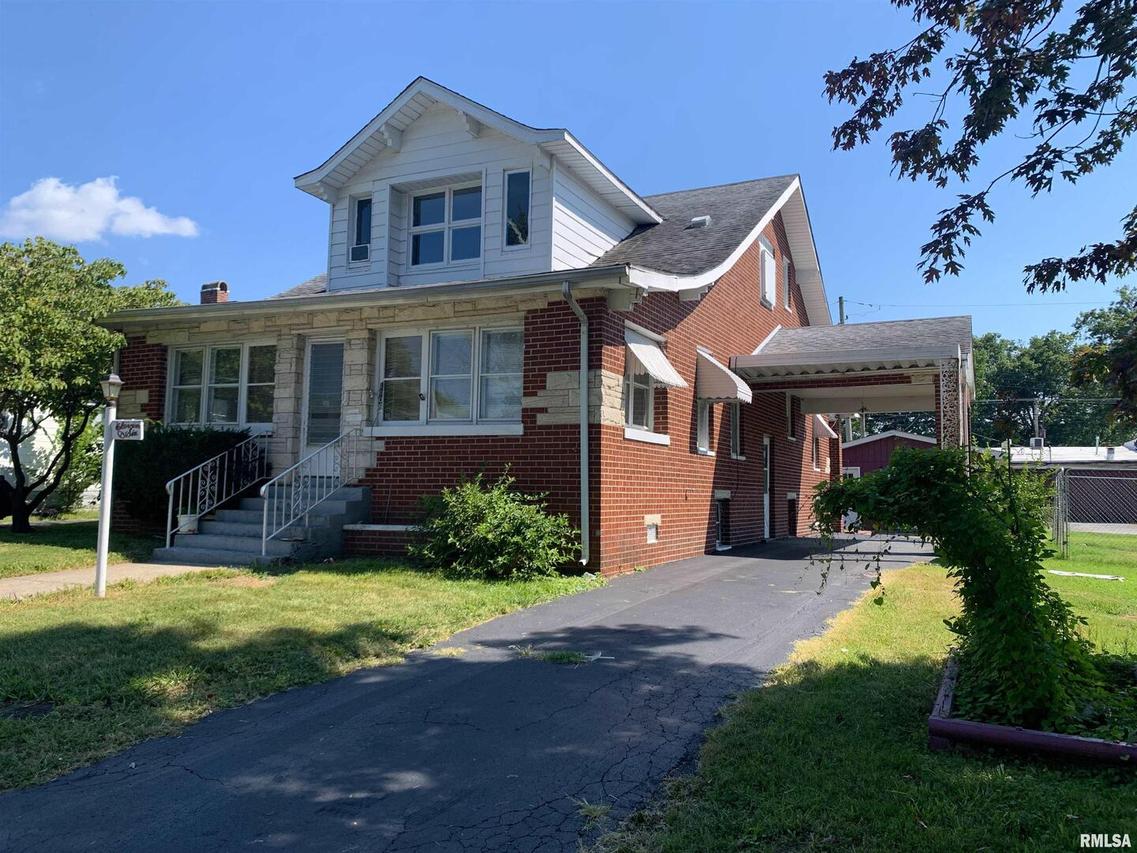 1106 E Poplar St., West Frankfort, IL 62896