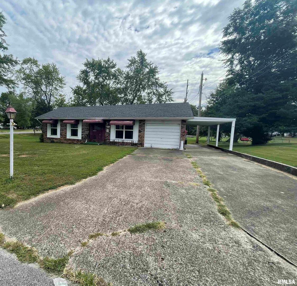 102 Circle Dr., Herrin, IL 62948