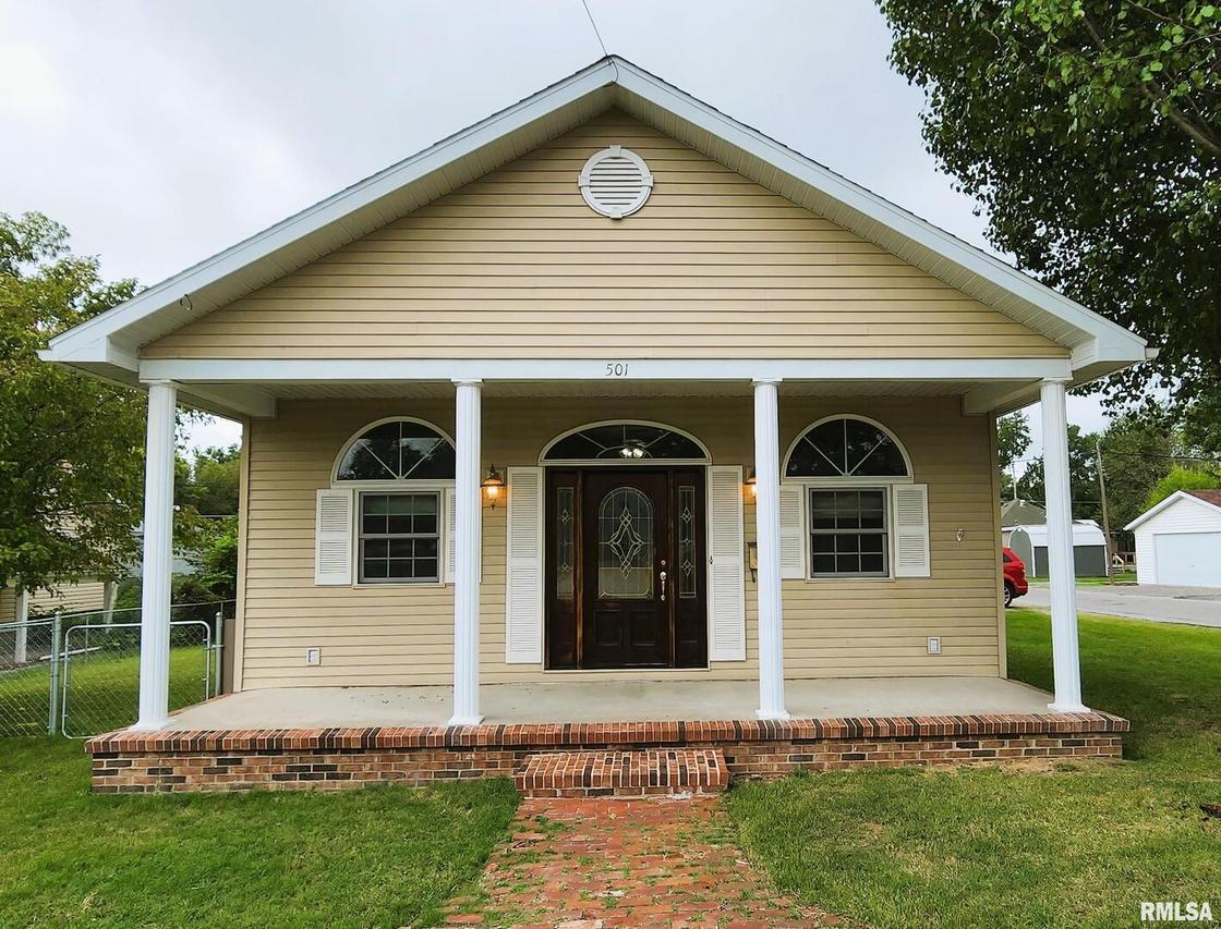 501 S Victor St., Christopher, IL 62822