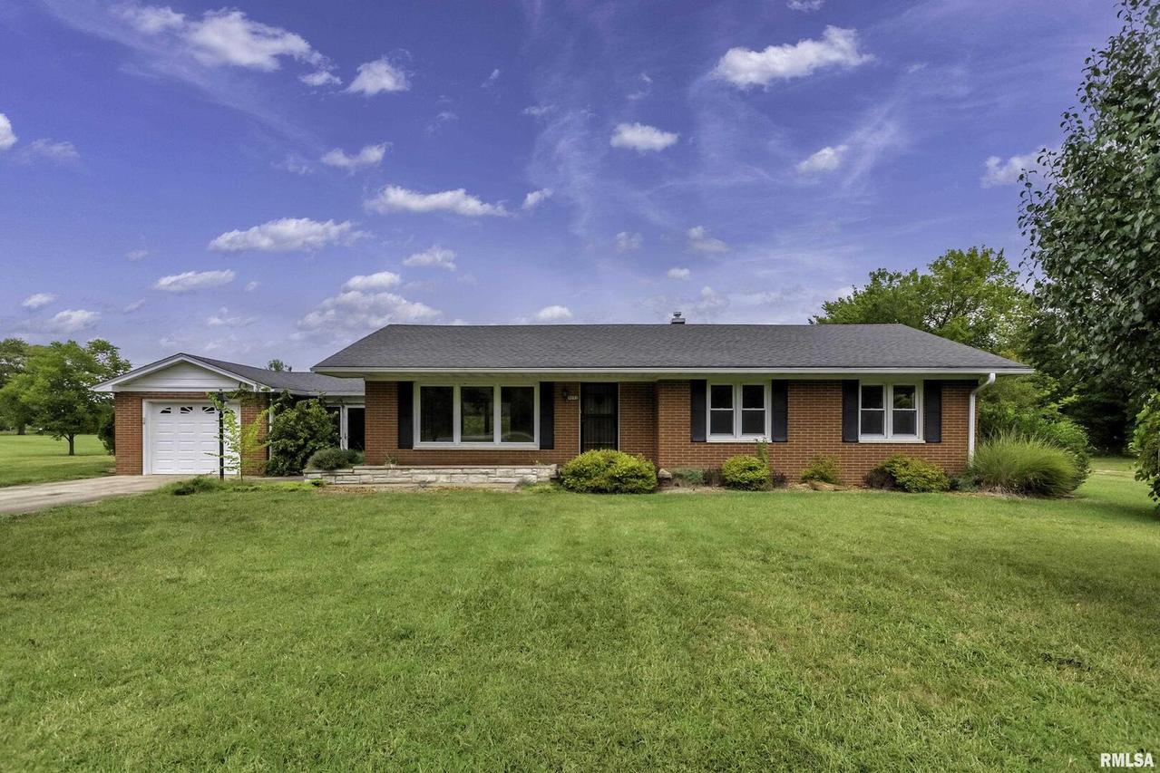 9092 Old Route 13, Marion, IL 62959