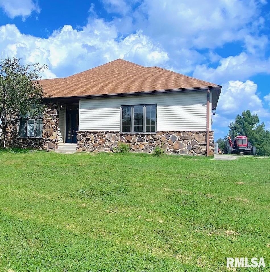 77B Birdie Ln., Makanda, IL 62958