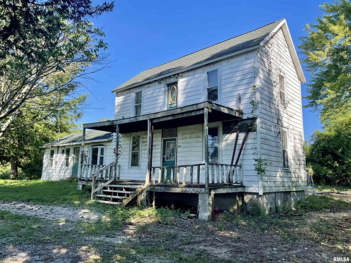 3151 W Lake Rd., Murphysboro, IL 62966