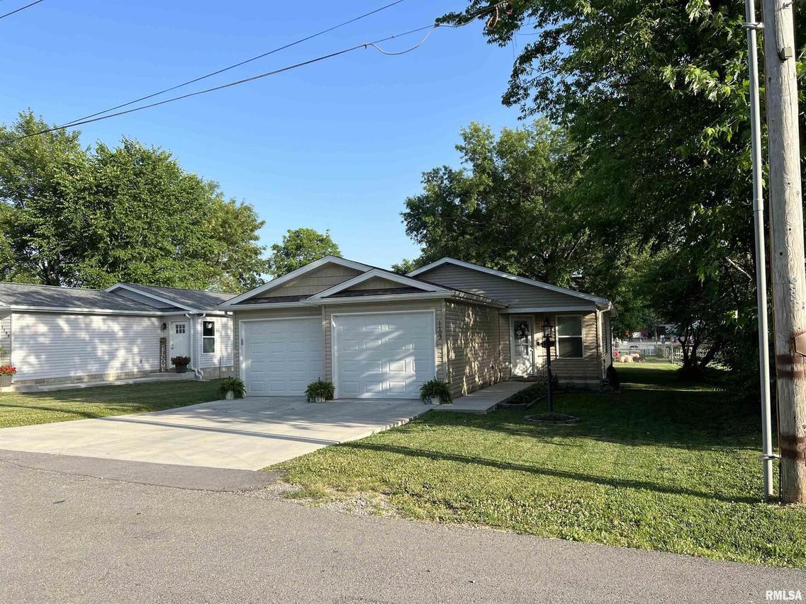 1103 E Union St., Marion, IL 62959