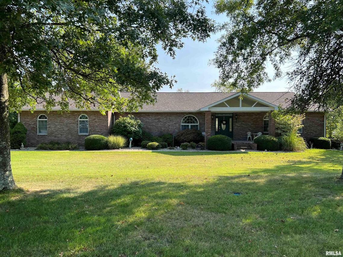 115 Coffee Tree Ln., Makanda, IL 62958