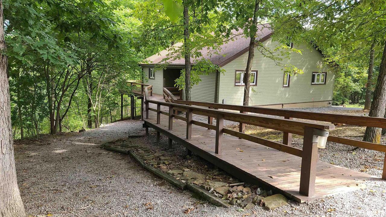 98 Bynum Rd., Ozark, IL 62972