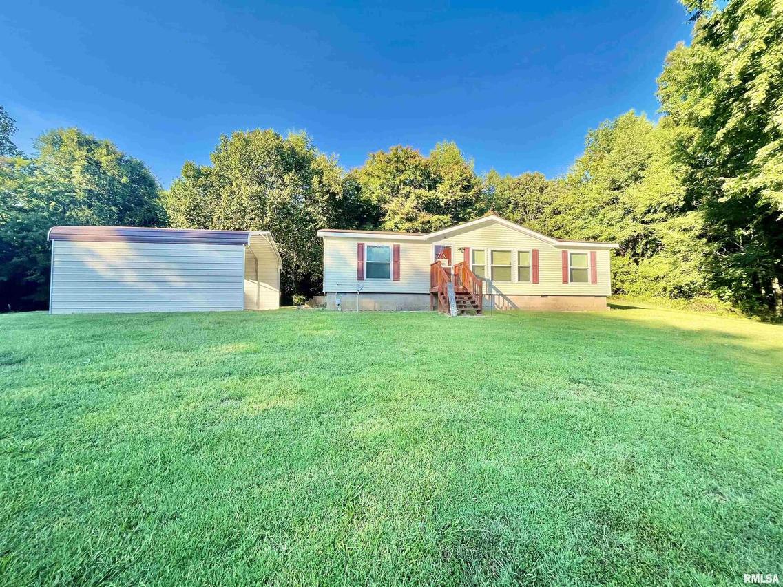 4463 Rosebud Rd., Metropolis, IL 62960