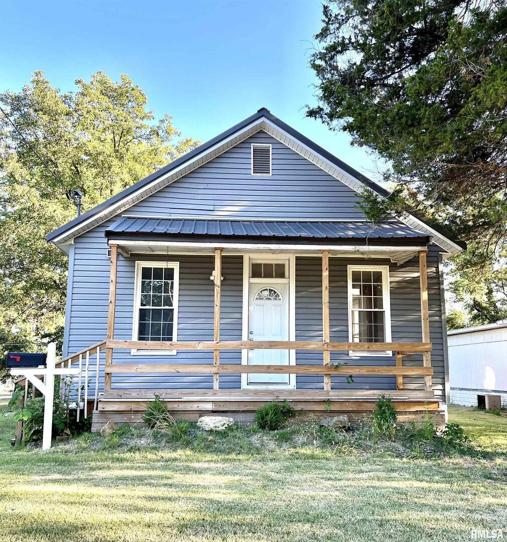 606 E Cole St., Duquoin, IL 62832