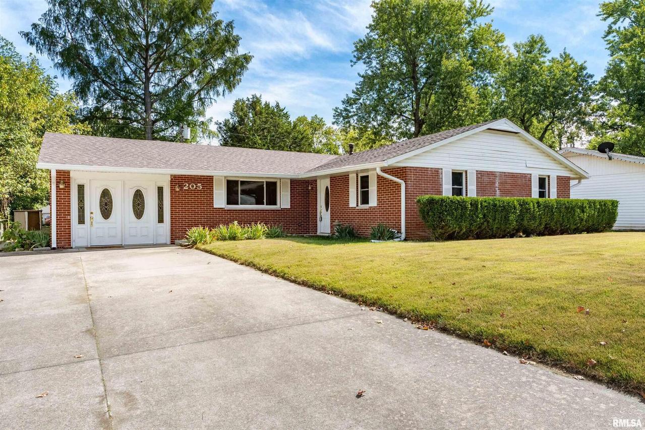 205 S Glenview Dr., Carbondale, IL 62901