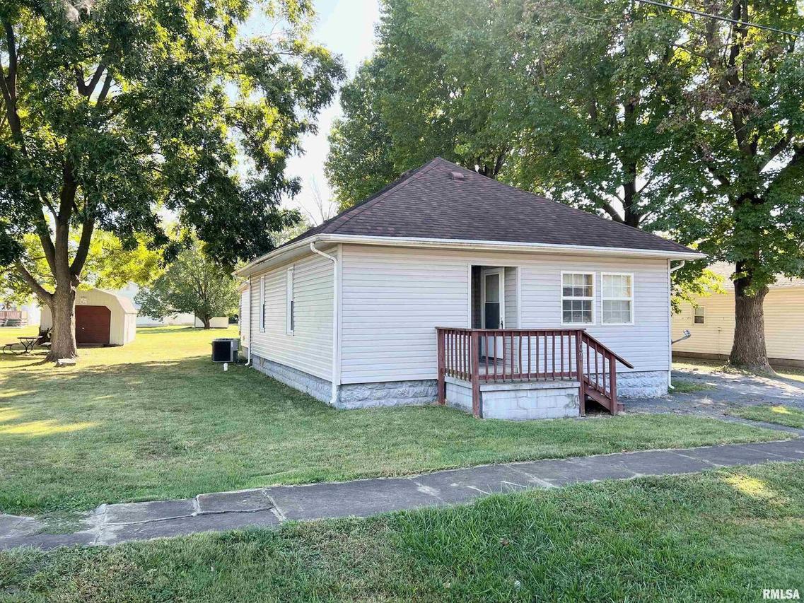 107 S Royal St., Royalton, IL 62983