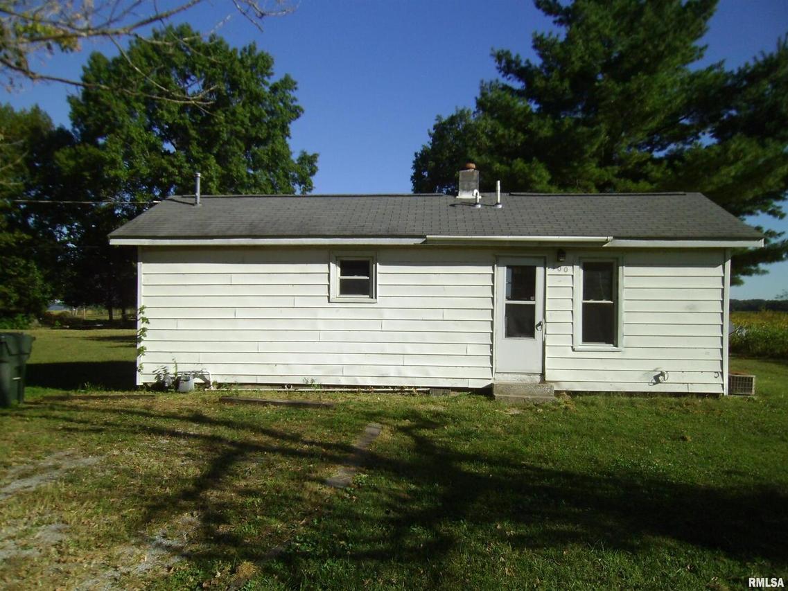 100 Van Buren St., Gorham, IL 62950