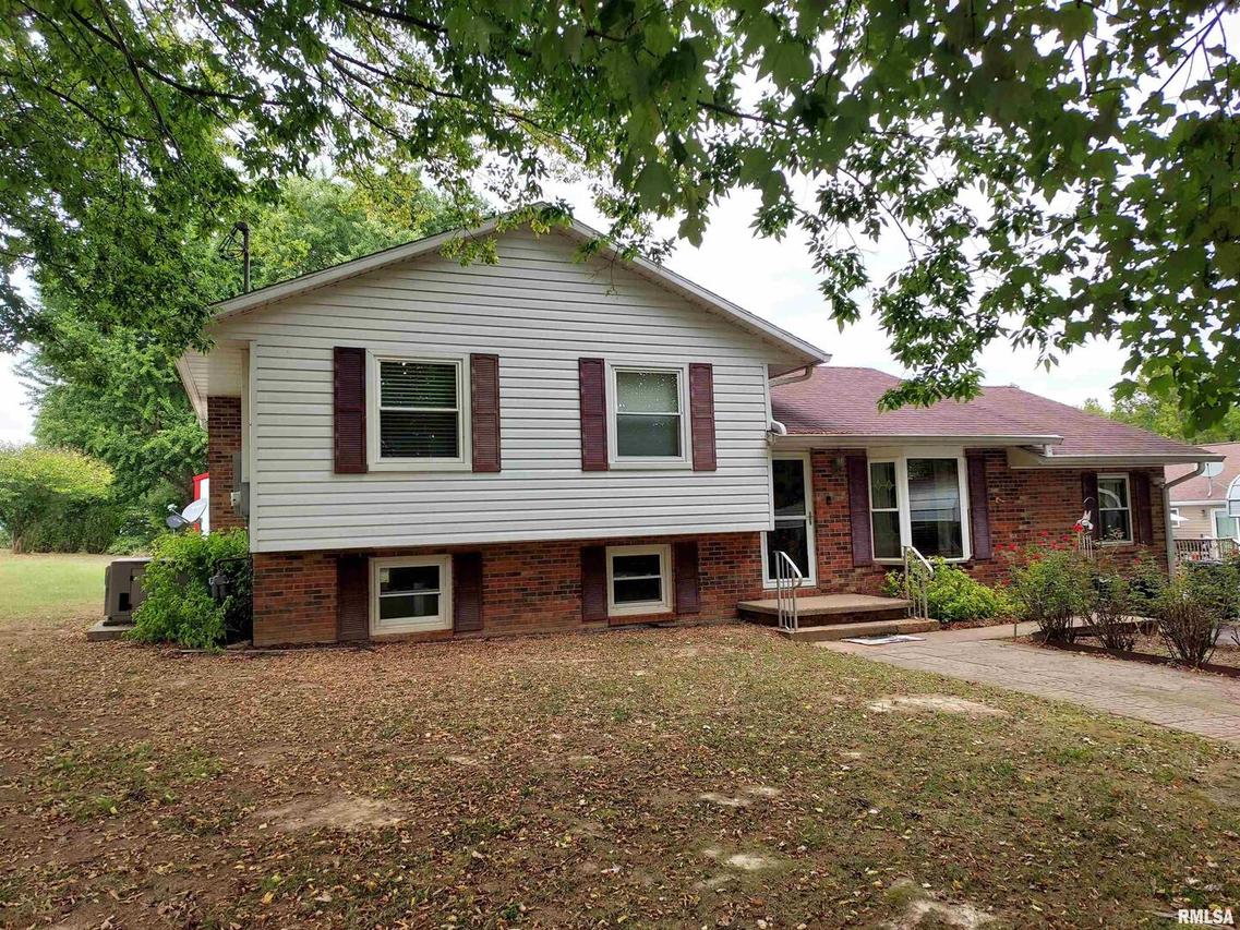 1181 Cedar Rd., Olmsted, IL 62970