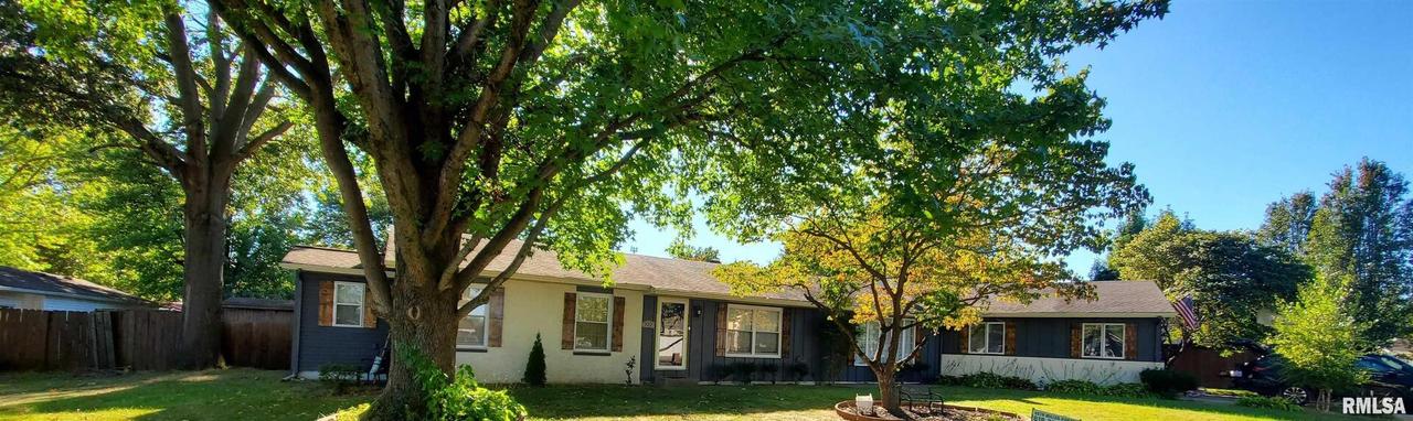 722 Palace Dr., Pinckneyville, IL 62274