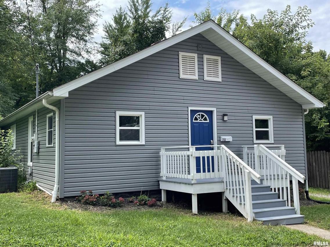 721 Maple St., Murphysboro, IL 62966