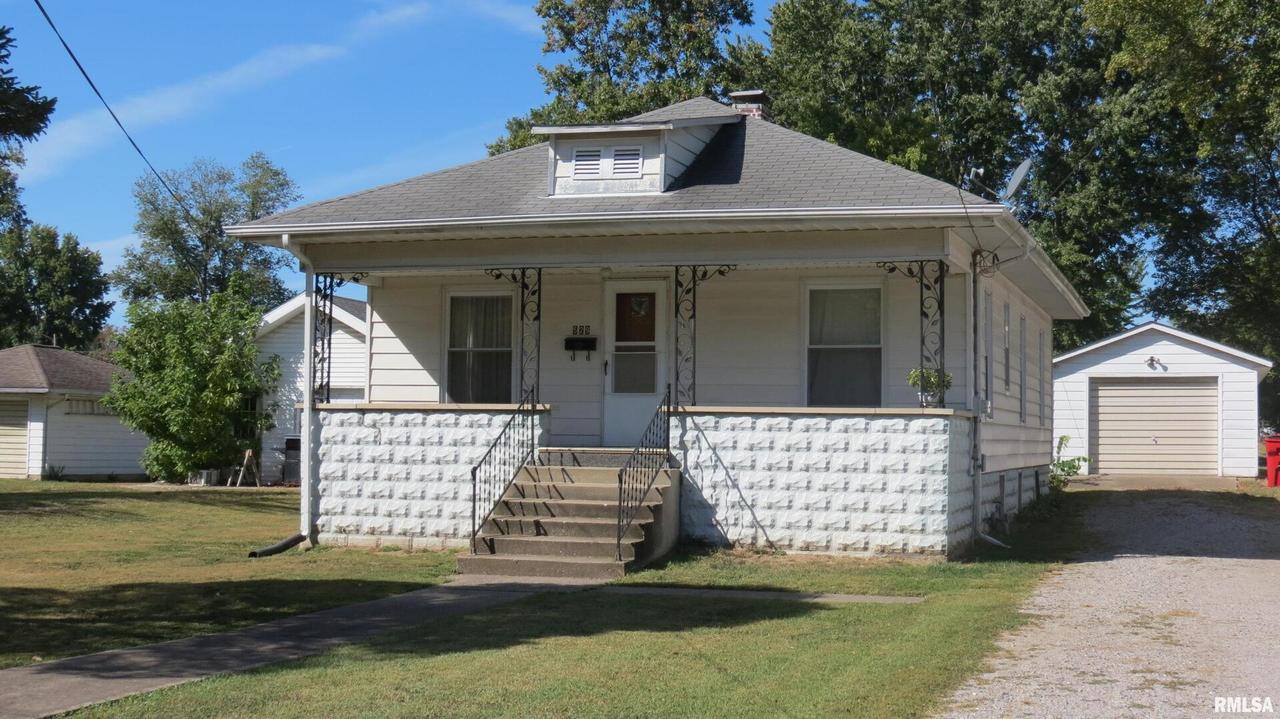 529 N Washington St., Duquoin, IL 62832