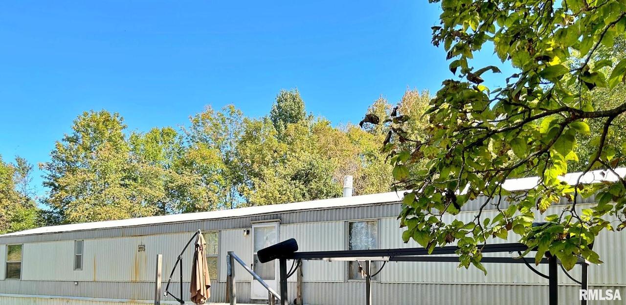 2497 Devers Rd., Metropolis, IL 62960