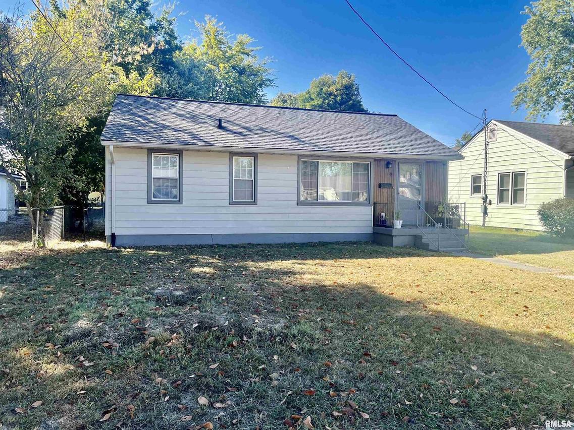 110 E 15th St., Metropolis, IL 62960