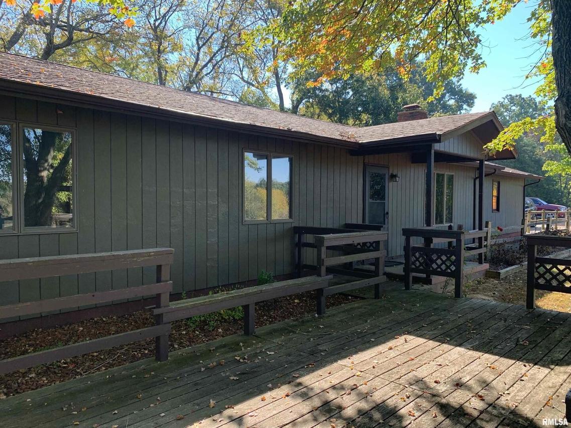 659 S County Line Rd., Carbondale, IL 62902