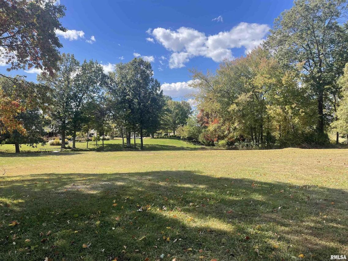 2701 Kokopelli Drives, Marion, IL 62959