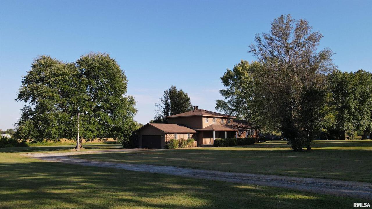 816 Old Johnston City Rd., West Frankfort, IL 62896