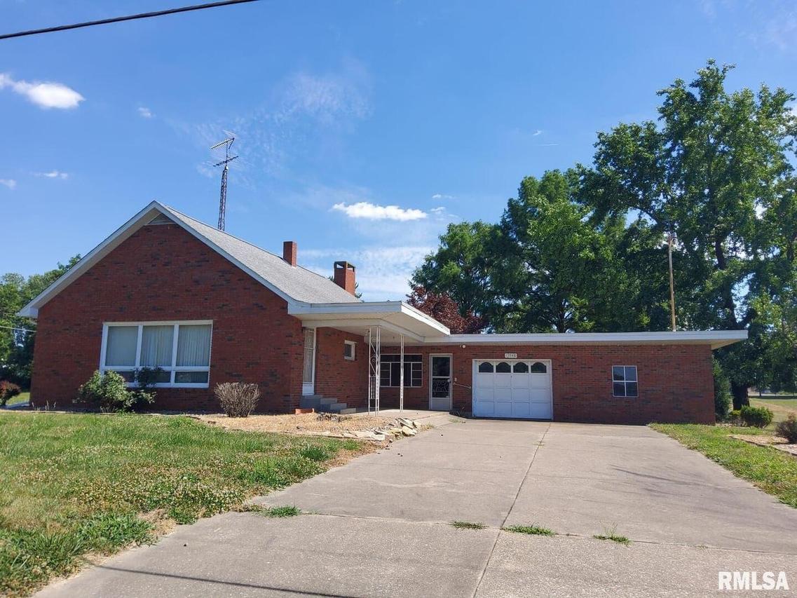 13548 Ewing Rd., Whittington, IL