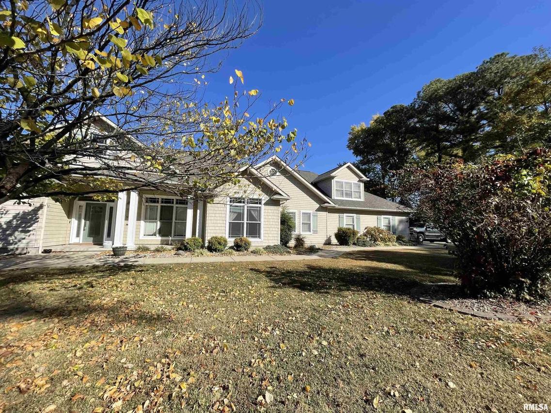 501 Carlton St., Benton, IL 62812