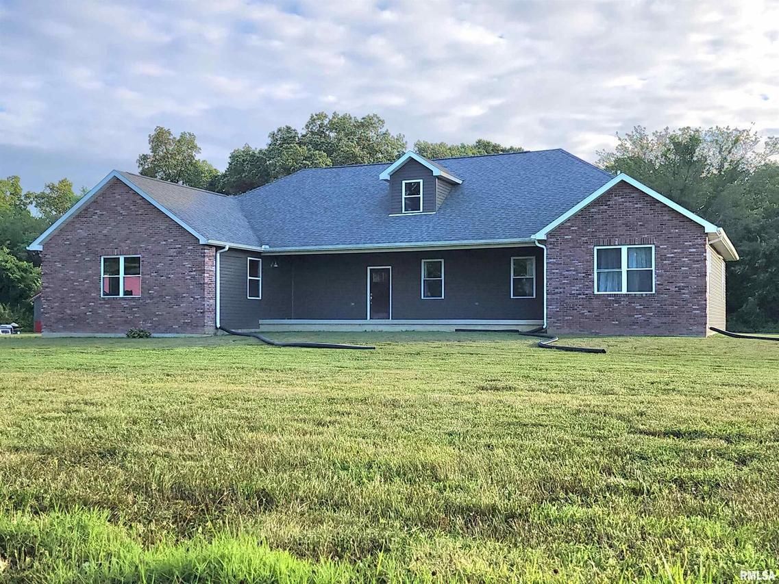 2407 Elderberry Rd., Duquoin, IL 62832