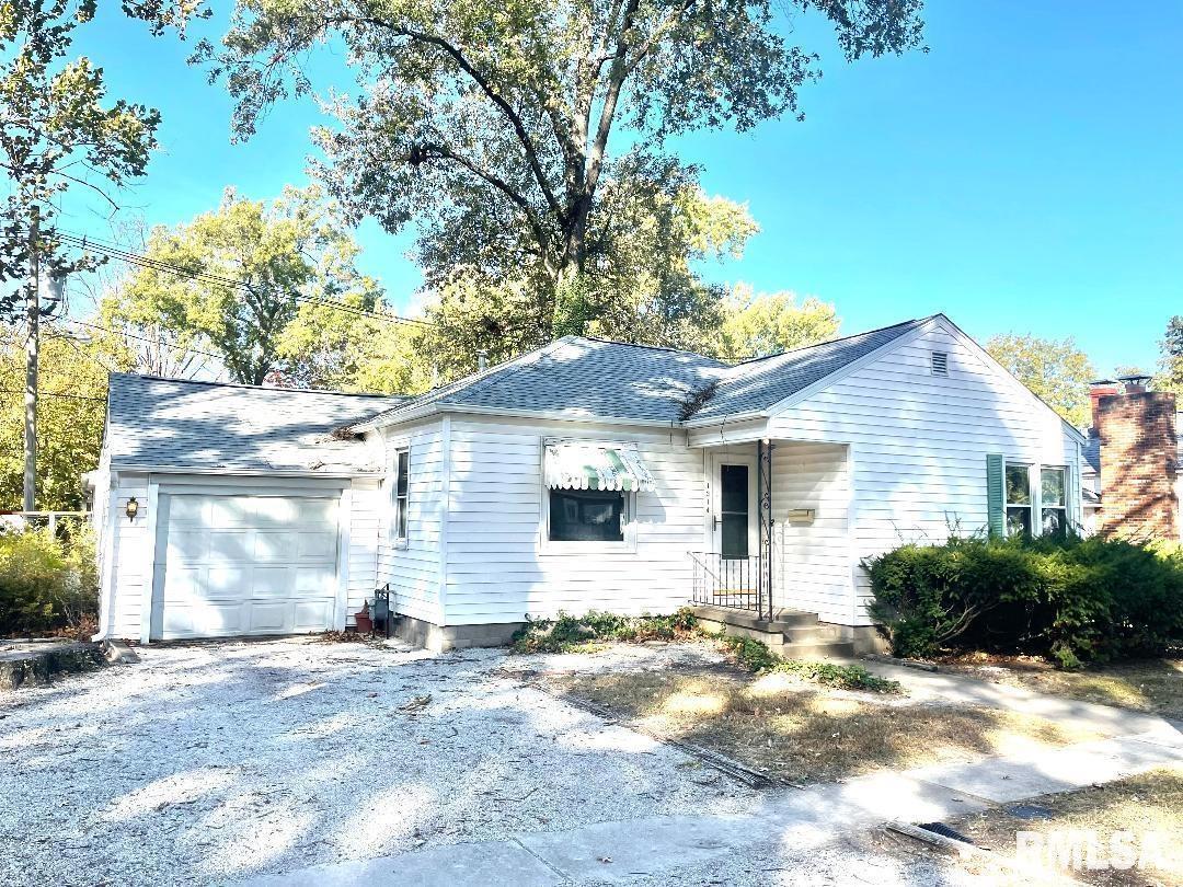 1314 S Pine St., Centralia, IL 62801