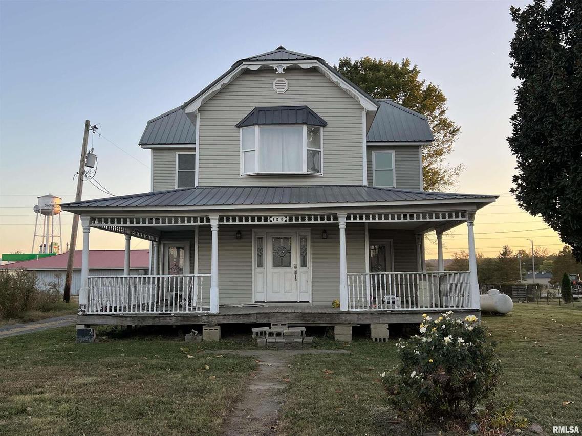 122 W Marshall Ave., Shawneetown, IL 62984