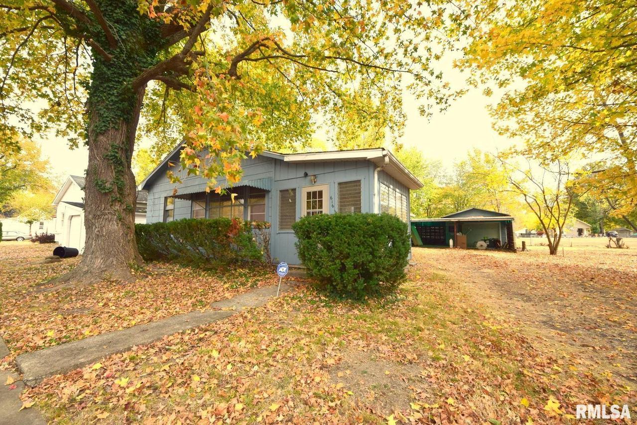 616 S 25th St., Herrin, IL 62948