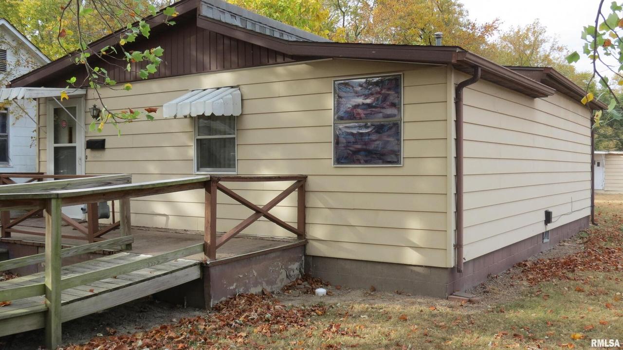 214 W Franklin St., Duquoin, IL 62832