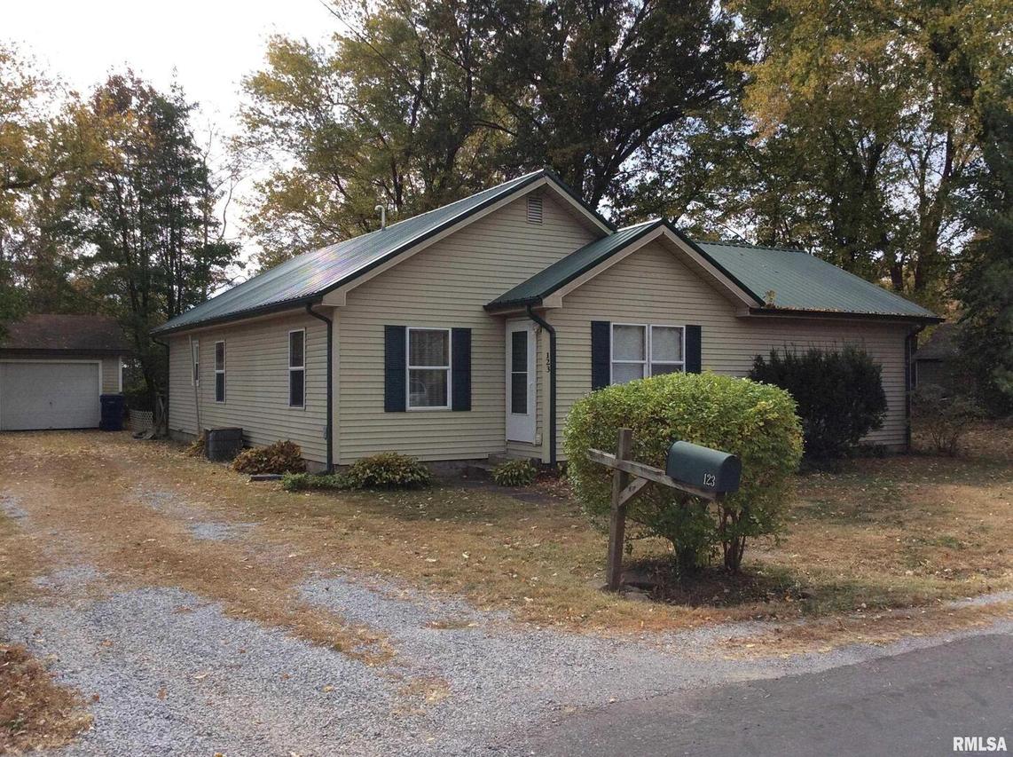123 E Last St., Mt Vernon, IL 62864