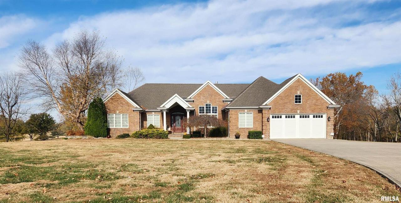 16820 E Country Club Rd., Mt Vernon, IL 62864