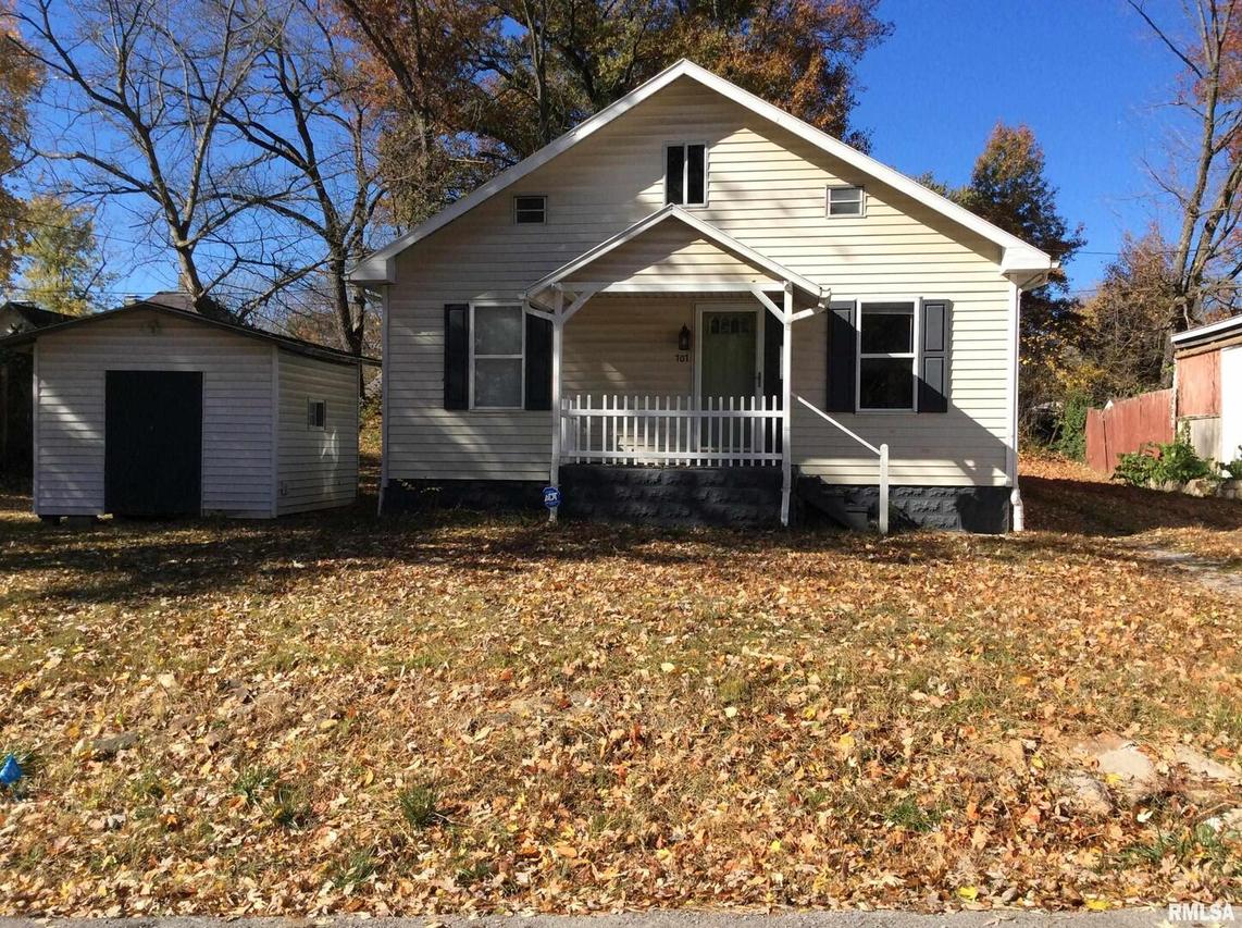 707 N 10th St., Mt Vernon, IL 62864