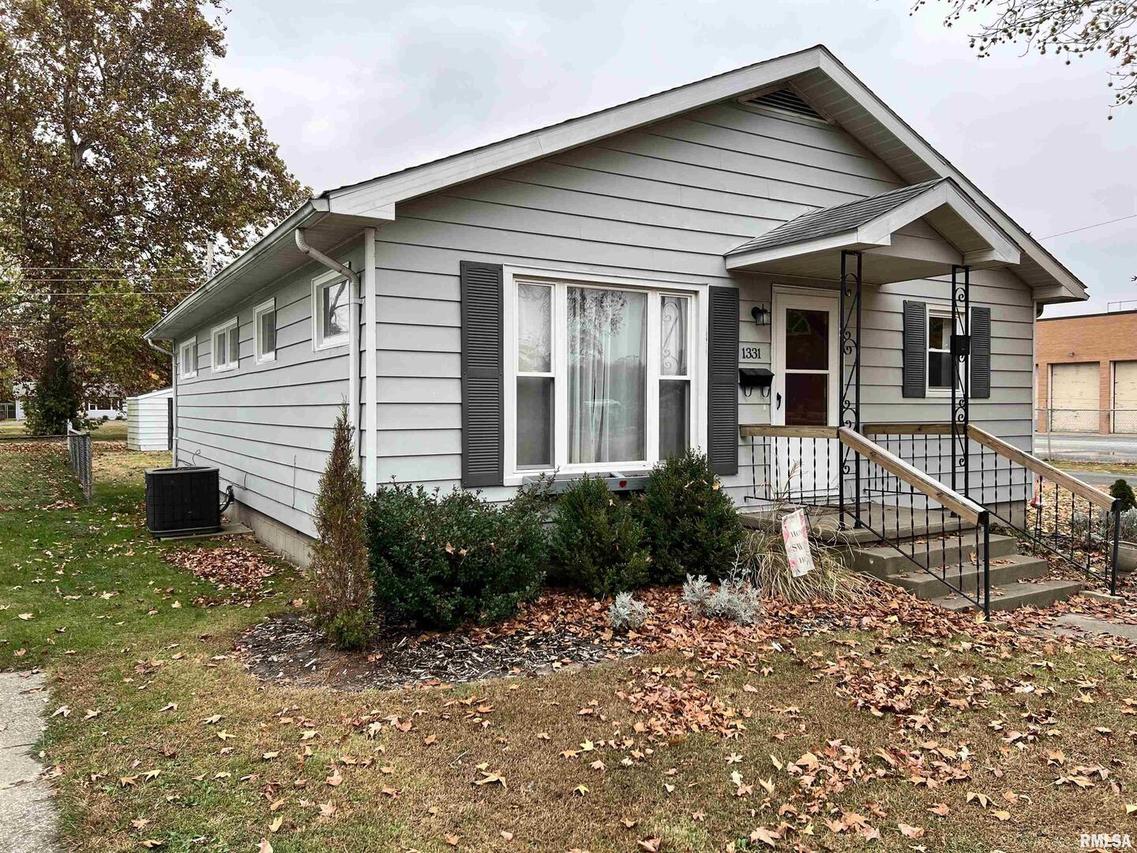 1331 Dean St., Centralia, IL 62801