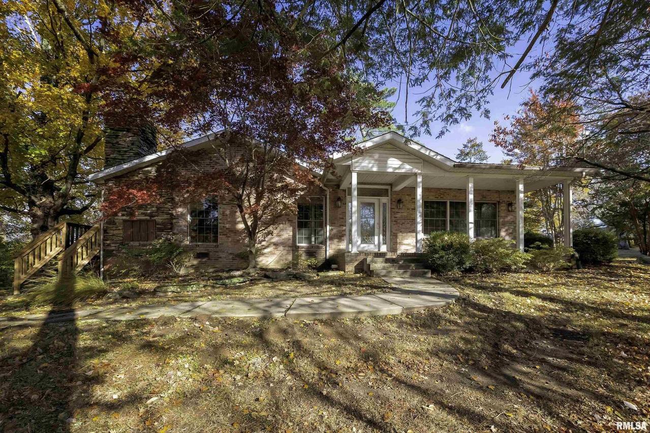 331 Stone Creek Dr., Makanda, IL 62958