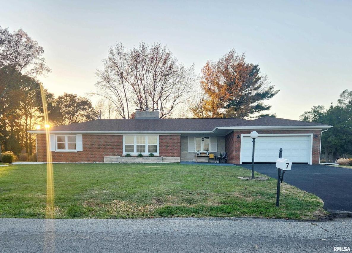 7 Fairway Dr., Mt Vernon, IL 62864