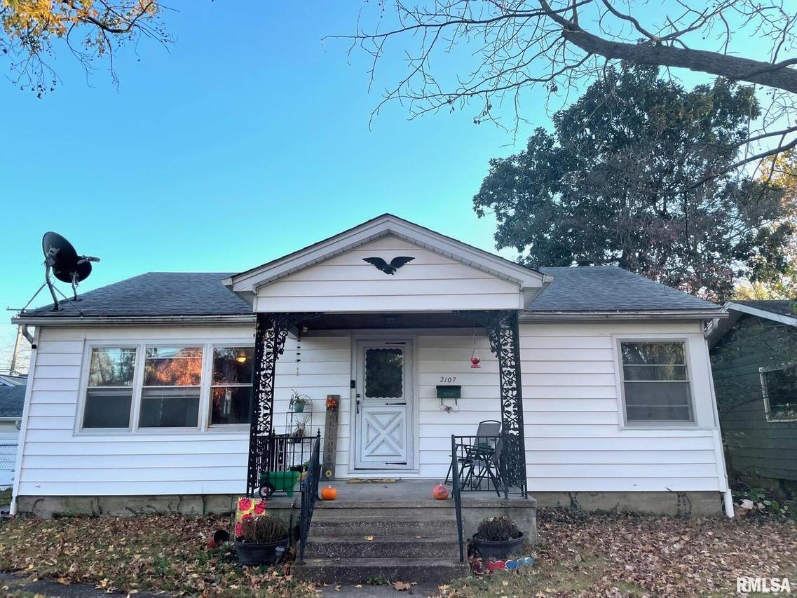 2107 Clarke St., Murphysboro, IL 62966
