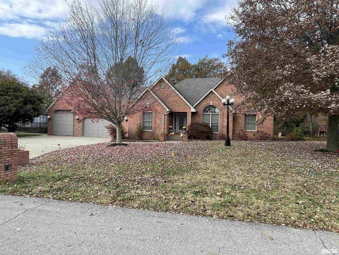 1702 Reveille Dr., Marion, IL 62959