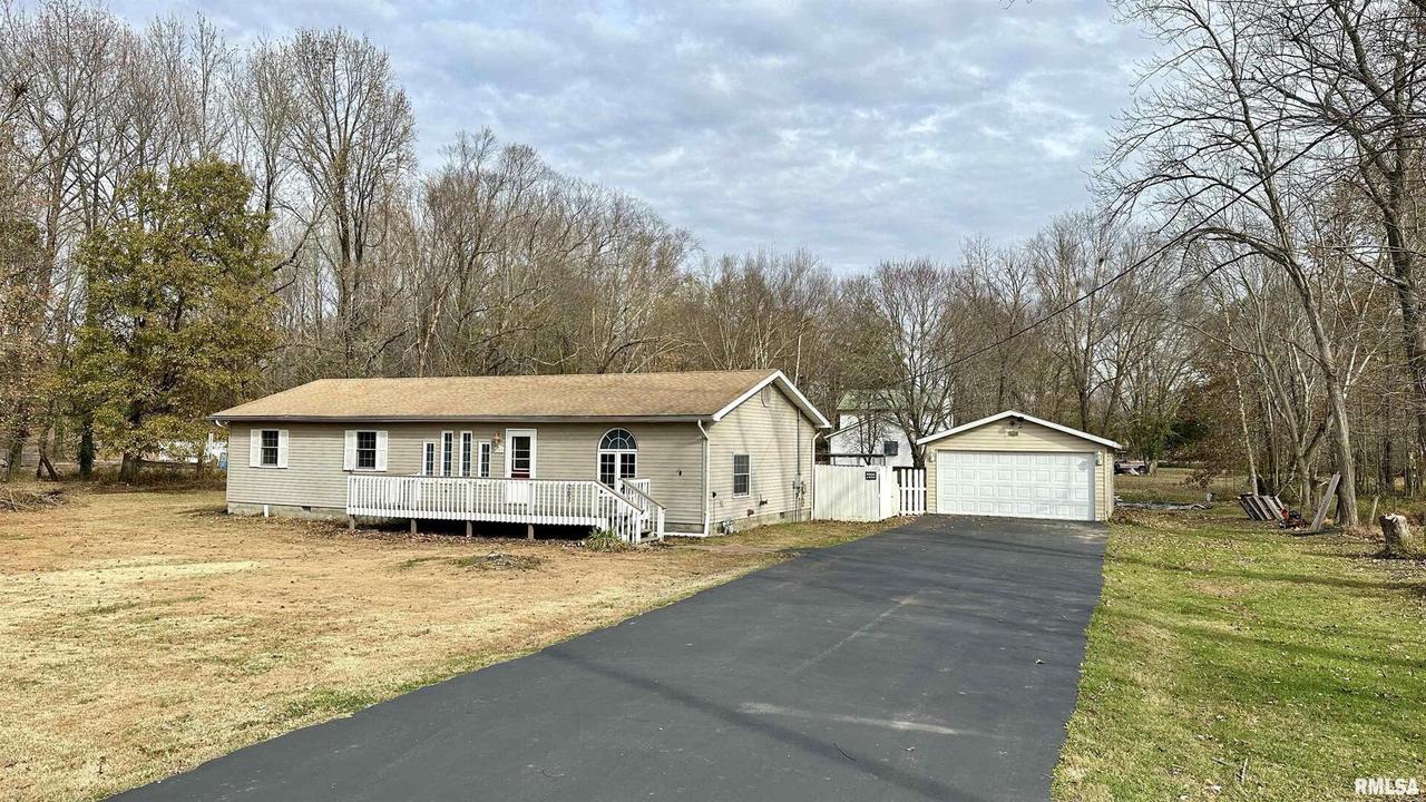 202 Dunston St., Marion, IL 62959