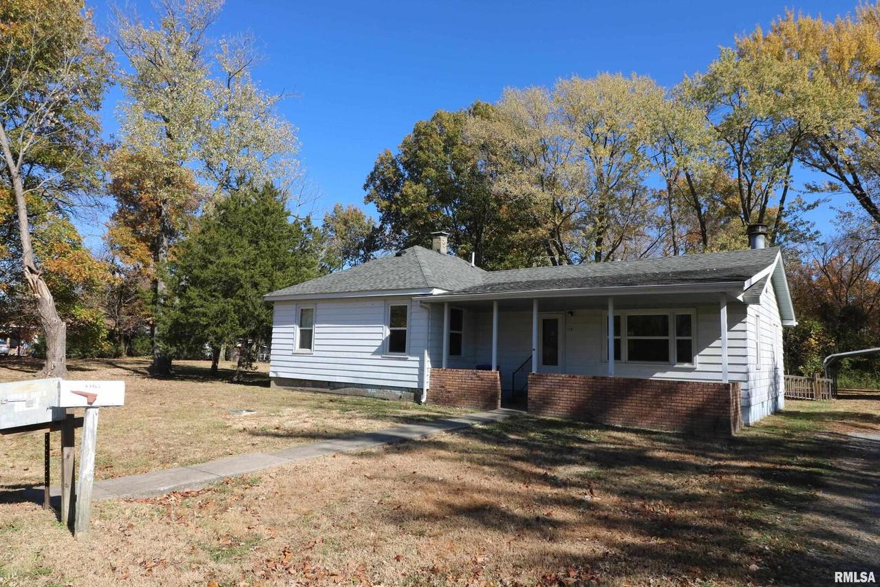 118 S 6th St., Desoto, IL 62924
