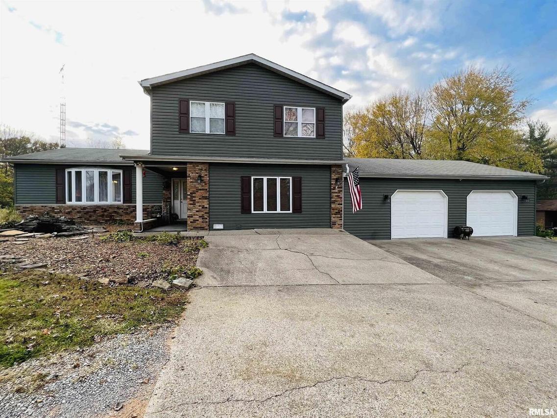 140 Blue Hole Rd., Harrisburg, IL 62946