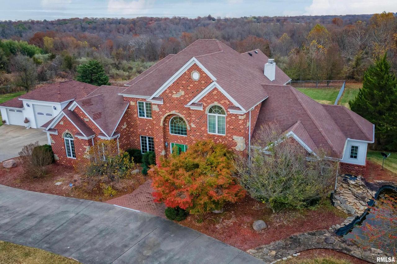 1342 Stone Creek Dr., Makanda, IL 62958