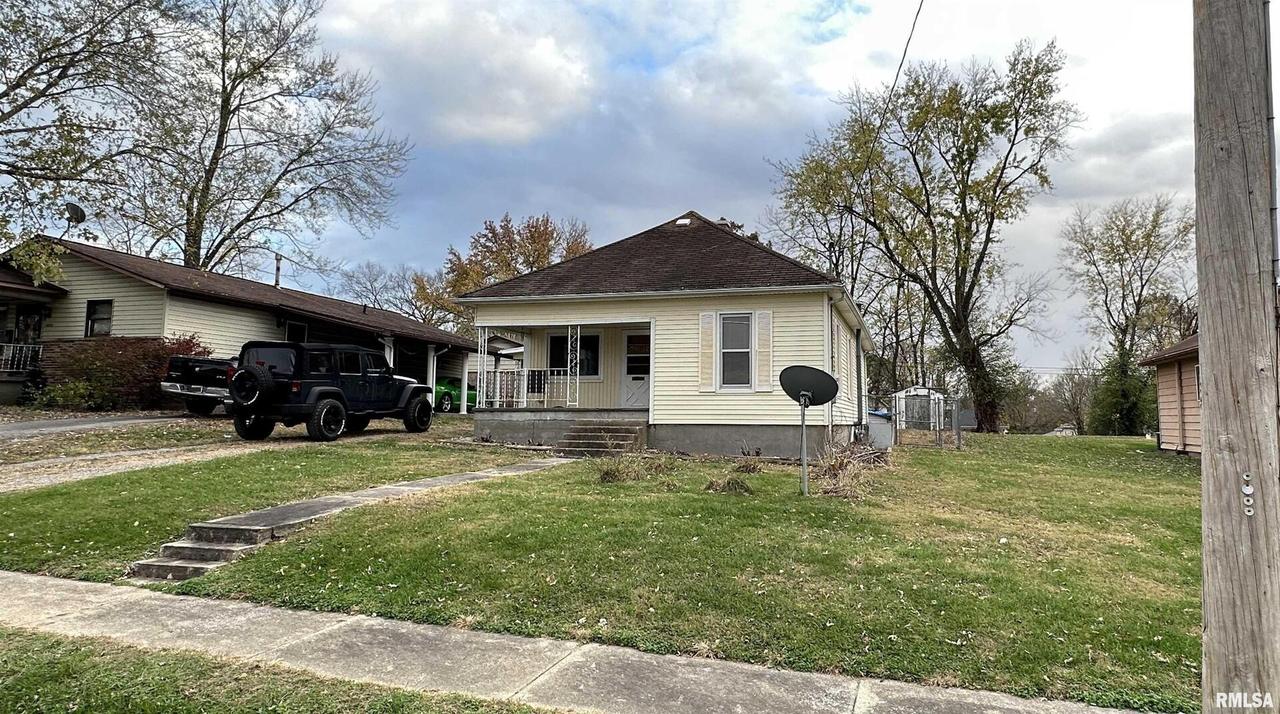 1210 E Elm St., West Frankfort, IL 62896