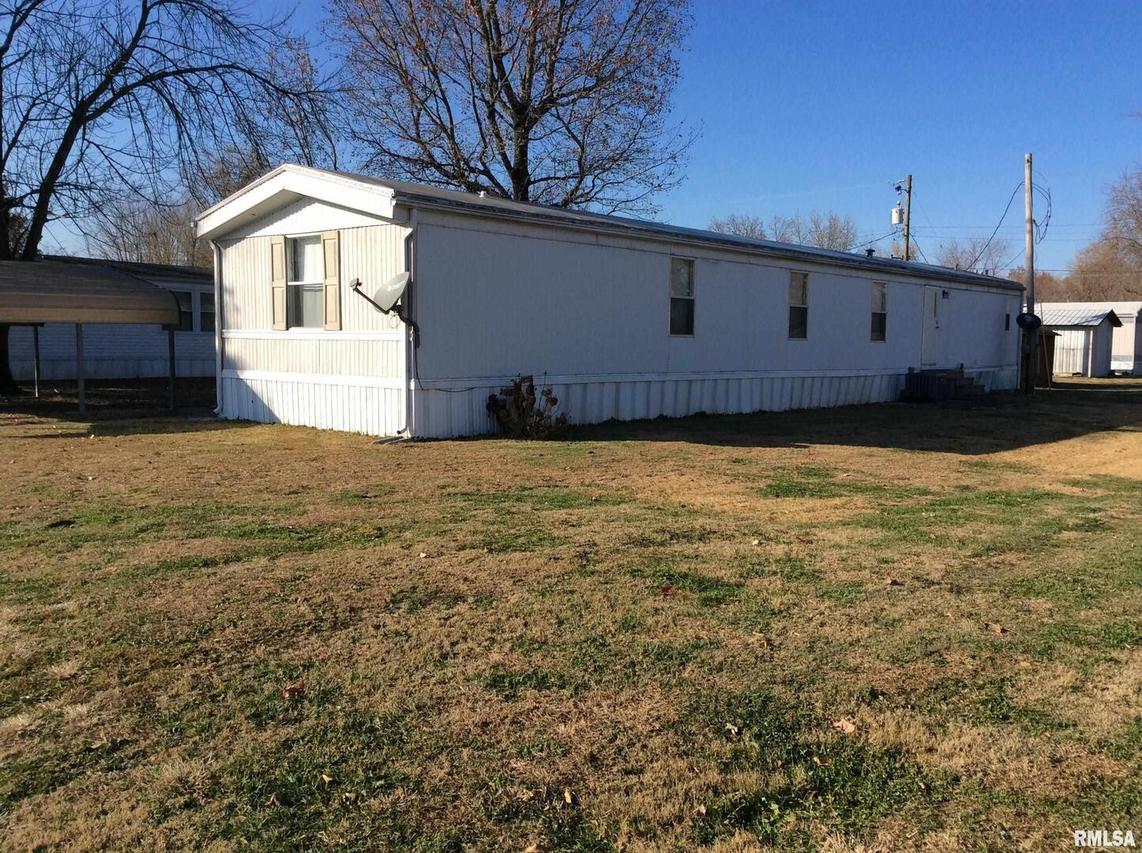 302 N Main St., Woodlawn, IL 62898